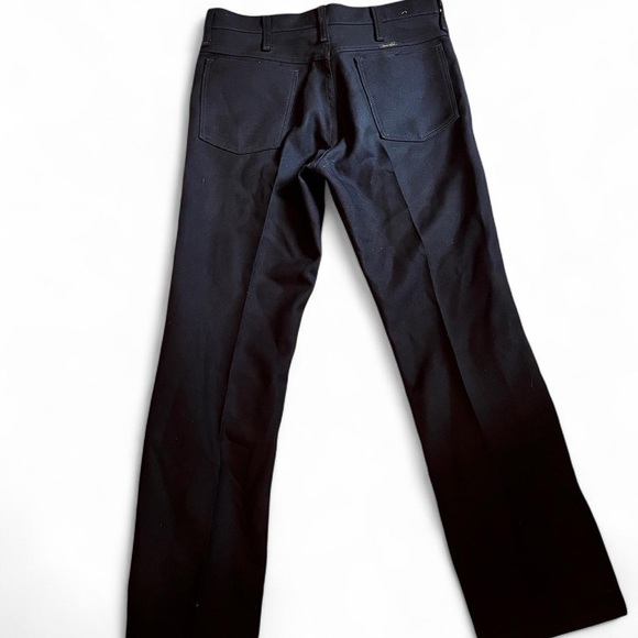 Black Wrangler Men's Jeans. NWOT. Size 32" x 30". - Picture 3 of 6